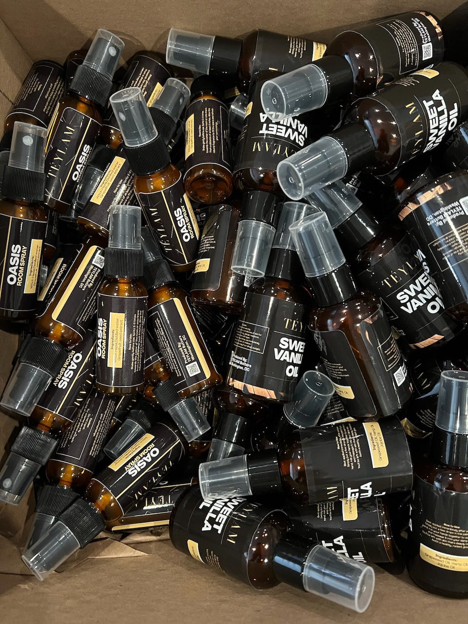 Body Oil and Room Sample